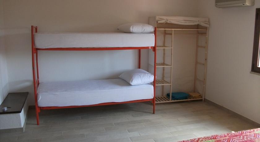 Villetta Ludovica Solanas  Ruang foto